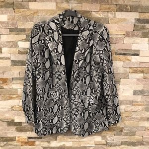 Snake print sport coat blazer